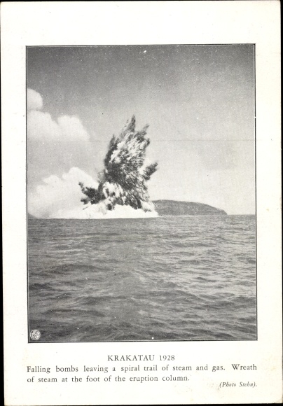 Postcard Java Indonesia, Krakatau 1928, Falling bombs leaving a spiral trail of steam and gas