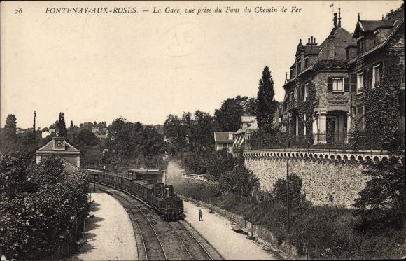 Postcard Fontenay at Roses Hauts de Seine, La Gare, view taken from the Railway Bridge