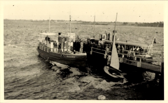 Foto Ak Lindaunis Boren an der Schlei, Bootsanleger, Dampfschiff, Boote