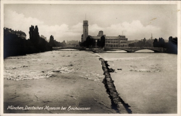 Postcard Munich, German Museum during flood