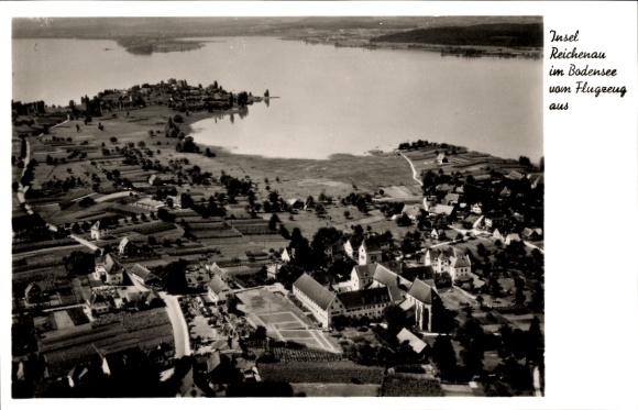 Ak Insel Reichenau Bodensee, Fliegeraufnahme vom Ort