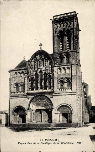 KP Vézelay Yonne, Basilique de la Madeleine, widok na południe, architektura