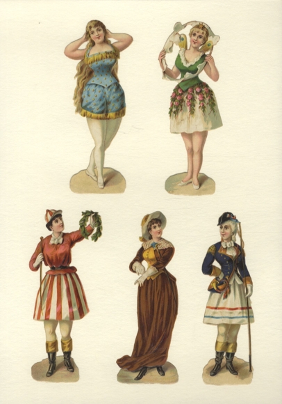 5 kostiumów teatralnych waflowych, każdy o wymiarach ok. 13 x 4 cm