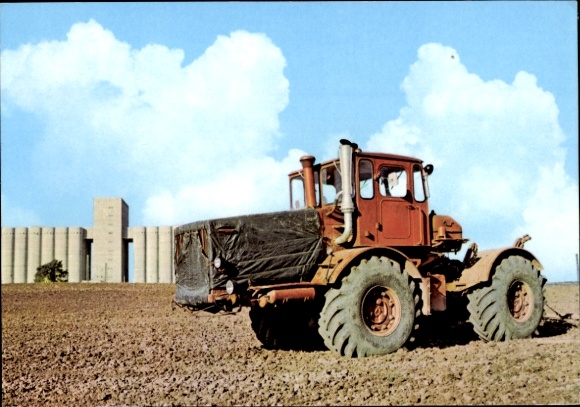 Postcard Neumark in Saxony, Soviet tractor K 700, feed mixing plant