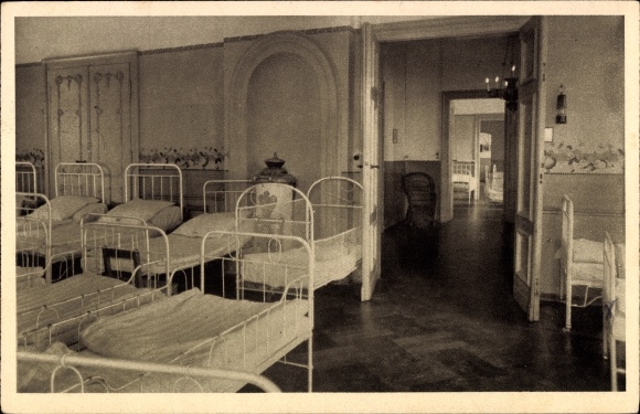 Postcard Uhlstädt Kirchhasel an der Saale, Weissenburg Castle, children&#39;s convalescent home, bedrooms