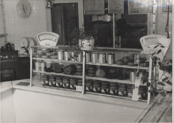 Original Foto Berlin Pankow(?), Streustraße(?), Fleischerei Klinke, Innenansicht, um 1946