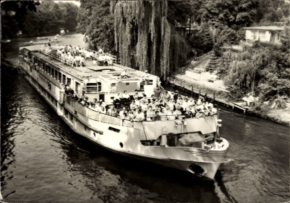 Ak Berlin Köpenick Rahnsdorf, Luxusfahrgastschiff der Weißen Flotte, Auf der Müggelspree