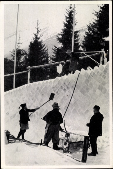 Collection picture Olympia 1936, construction of the bobsleigh run