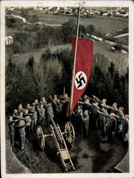 Collective picture The State of Work and Peace, Mindelheim Farmers' School, flag devotion