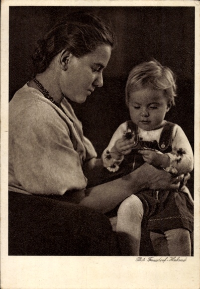 Mother with Child, German Women's Association, Reich Mothers' Service