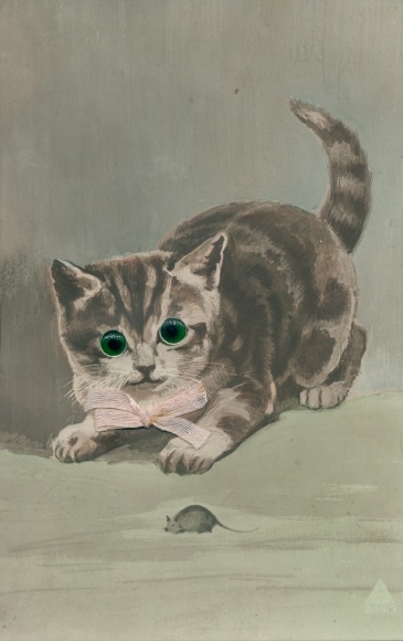 Material Künstler Ak Katzen, Getigert, Maus, Rosa Halsschleife