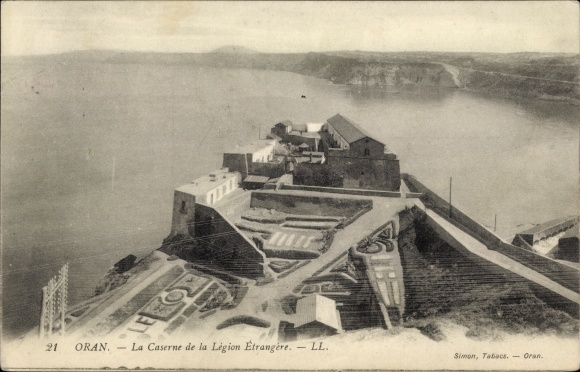 Postcard Oran Algerian, The Foreign Legion Barracks