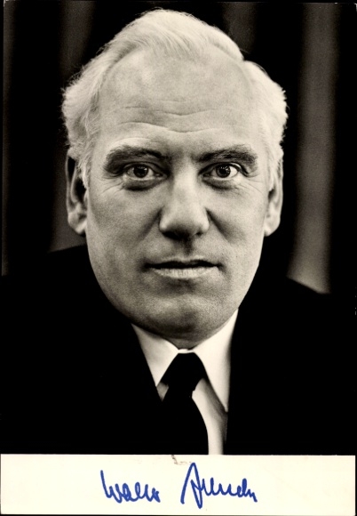 Postcard Politician Walter Arendt, Federal Minister for Labor and Social Affairs, Portrait, Autograph