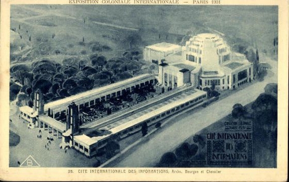 Set von 75 Ansichtskarten, Weltausstellung Paris, 1900, 1937