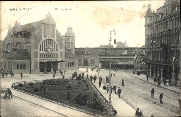 Postcard Gelsenkirchen im Ruhrgebiet, train station, street view