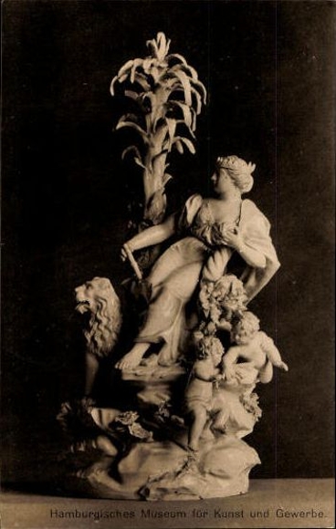 9 Postcard pieces of furniture, figures and wall hangings made of metal, Hamburg Museum of Arts and Crafts
