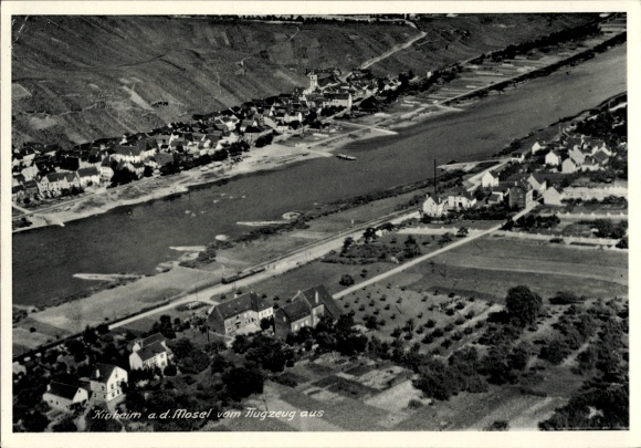 Ak Kinheim an der Mosel, Luftaufnahme