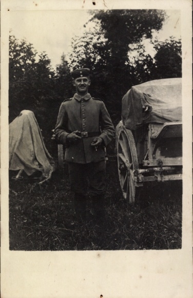 Photo Postcard German soldier in uniform, portrait