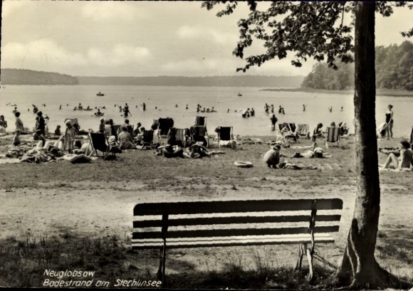 Postcard Neuglobsow Stechlin Brandenburg, beach at Lake Stechlin, many people at the water