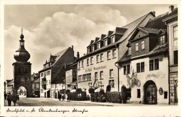 Ak Saalfeld an der Saale Thüringen, Stadtansicht mit alten Gebäuden, Uhrturm, Blankenburger Straß