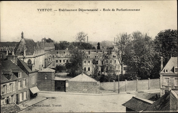 Postcard Yvetot Seine Maritime, Departmental Establishment, Advanced School