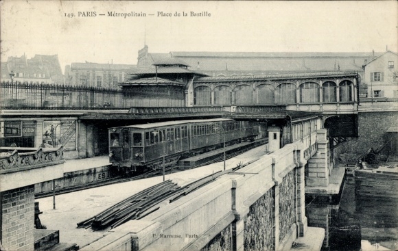 PC Paris IV, Place de la Bastille, Metropolitan