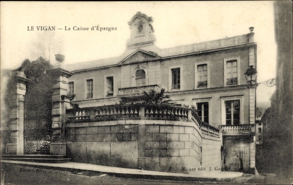 Postcard Le Vigan Gard, facade of La Caisse d'Épargne, architecture, city view