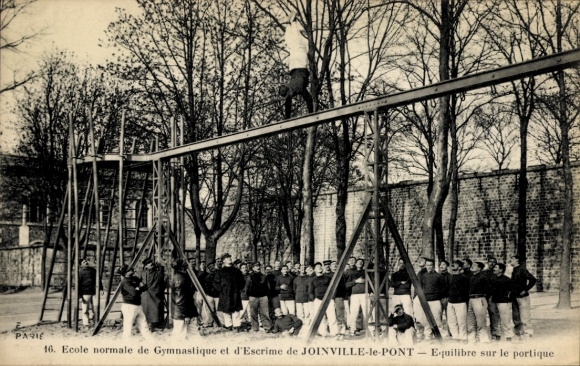 Ak Joinville le Pont Val de Marne, Ecole normale de Gymnastique et d'Escrime, Equilibre