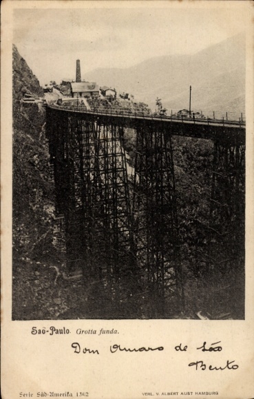 Ak São Paulo Brasilien, Brücke, Berglandschaft, Eisenbahn, Text in Portugiesisch