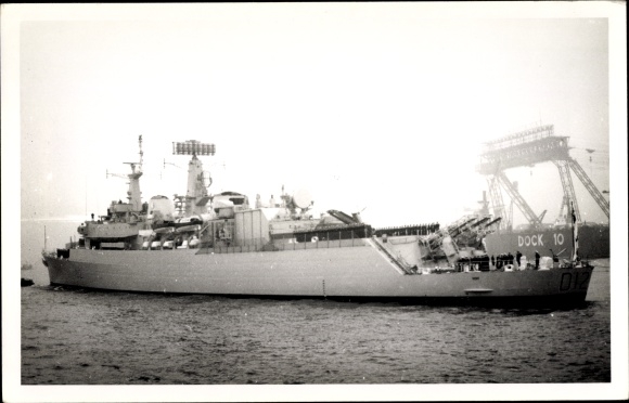 Photo PC British warship, D 12, Kent