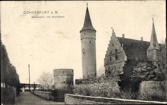 Ak Ochsenfurt am Main Unterfranken, Mauerpartie mit Bezirksamt