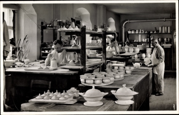 PC Meissen on the Elbe, State Porcelain Manufactory, turning shop