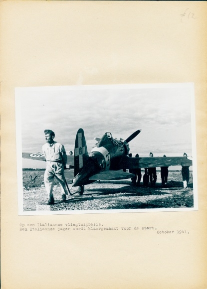 Photo Wehrmacht, Italian fighter plane before takeoff, 1941, WWII