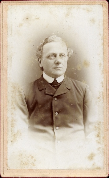CdV Arnstorf, portrait of a clergyman, portrait of a man