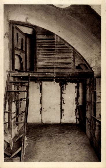CPA Douaumont Lorraine Meuse, Fort Vaux, L'Infirmerie et la salle d'opérations