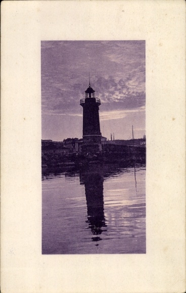 Vuurtoren, waterreflectie