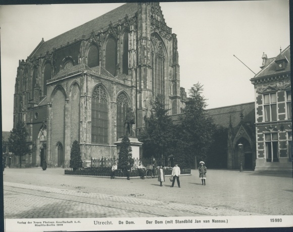 Photo Utrecht Netherlands, Cathedral, statue of Jan van Nassau, NPG 15980