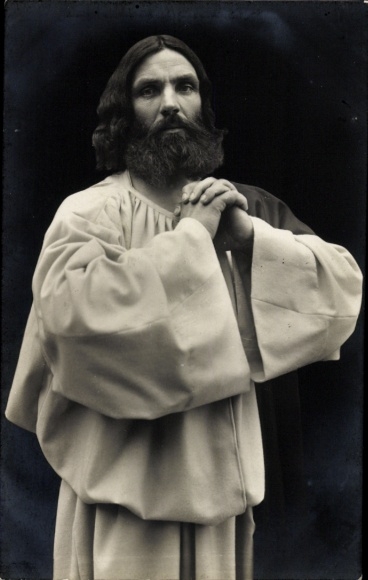 Postcard Passion Play, Christ, Actor