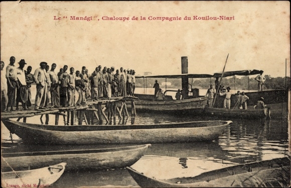 Postcard Französisch Kongo, Le Mandgi, Rowboat of the Kouilou Niari Company