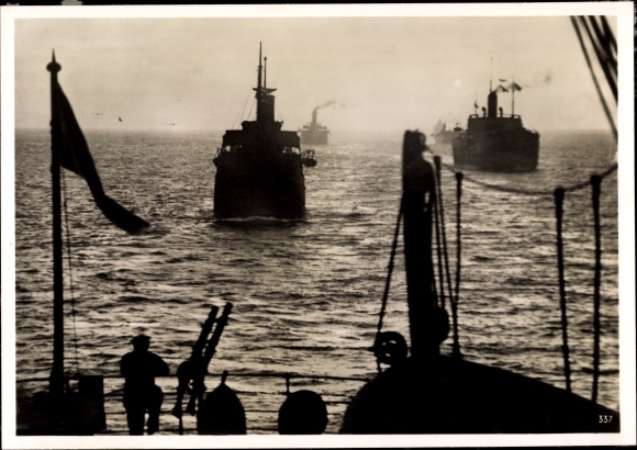 Photo Hoffmann, Heinrich, German Navy in the North Sea, Kriegsmarine, MG, Nov. 1939
