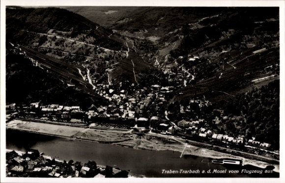 Ak Traben Trarbach an der Mosel, Fliegeraufnahme