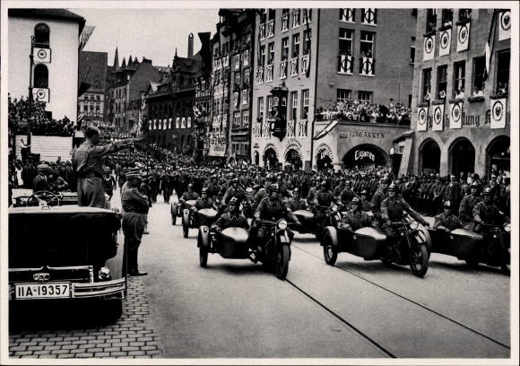 Sammelbild Adolf Hitler, Nürnberg, Parteitag 1935, Motor SA, Sammelwerk Nr. 15 Bild 194