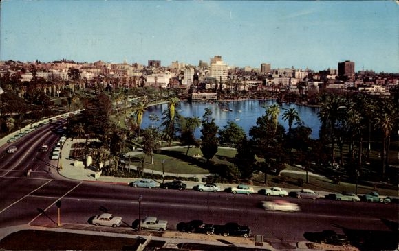 Los Angeles, Californië, VS, MacArthur Park, groot meer, boten, stadsgezicht, jaren 40,