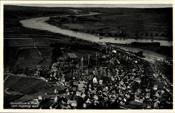 Ak Oppenheim am Oberrhein, Luftaufnahme von Oppenheim, Rheinlandschaft, alte Architektur