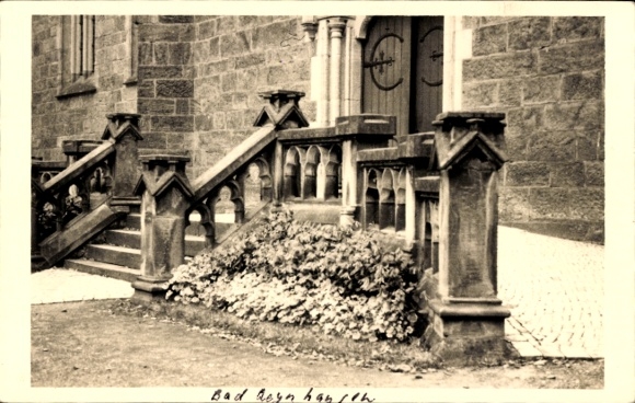 Postcard Hansen Uelzen in Lower Saxony, staircase, stone wall, plants, doors, Gothic elements