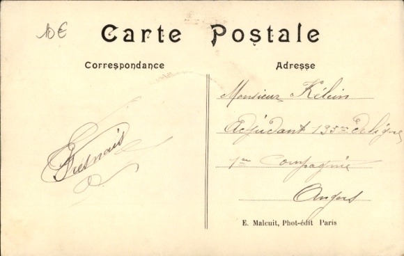 PC Montrouge Hauts de Seine, Hôtel de Ville, kiosk
