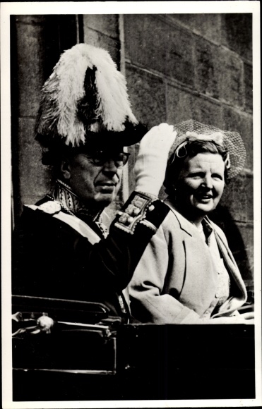 PC Amsterdam North Holland, Juliana of the Netherlands, Gustav VI Adolf of Sweden, portrait 1955