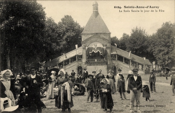 CPA Sainte Anne Auray Morbihan, La Scala Sancta le jour de la Fête