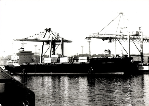 Maksymalny statek towarowy KP w porcie, 125 North Atlantic Service Hapag Lloyd 1848-1973, pierwsze wydanie
