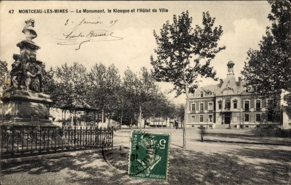 Ak Montceau les Mines Saône et Loire, Monument, Kiosque, Hotel de Ville
